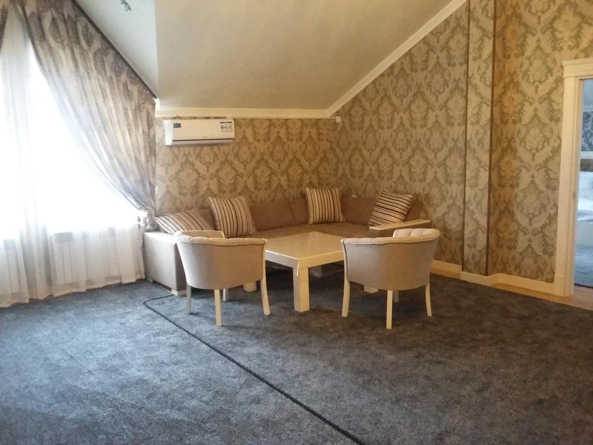 Hotel Afrosiyob Qarshi Εξωτερικό φωτογραφία